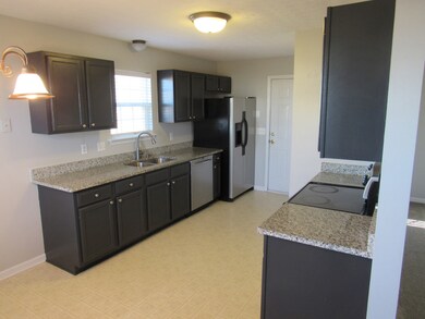 121 Sara Cir, Lebanon, TN 37090 - photo 5