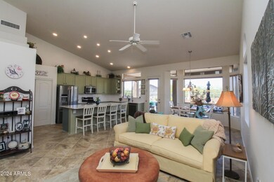 Living:Family Room
