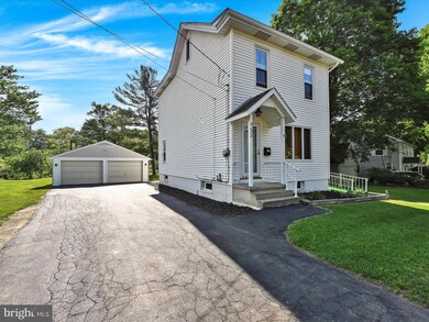 624 N Warren St, Orwigsburg, PA 17961 - photo 3