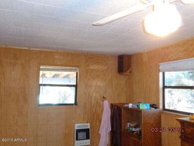 Bdrm N & E walls.JPG