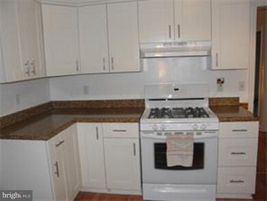 225 E Howard St, Clayton, NJ 08312 - photo 5