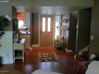 entry way gelding