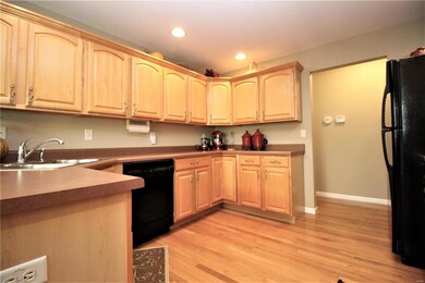 119 Stonebridge Manor Dr, Maryville, IL 62062 - photo 6