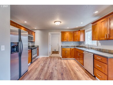 4420 SW 188th Ave, Beaverton, OR 97007 - photo 3