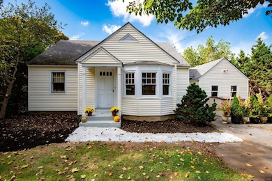 79 Middlesex Ave, Chester, CT 06412 - photo 2