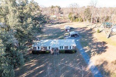 1301 Clover Ln, Albany, GA 31705 - photo 4