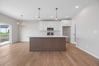 6916 Rock Wood Dr SW, Cedar Rapids, IA 52404 - photo 7