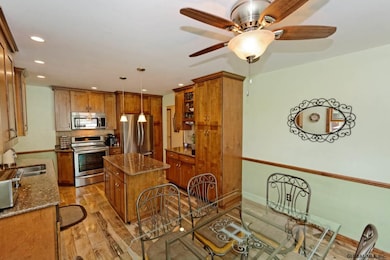 54 Bertone Dr, Schenectady, NY 12306 - photo 6