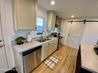 77 W Laxton Castle Way, Paulden, AZ 86334 - photo 4