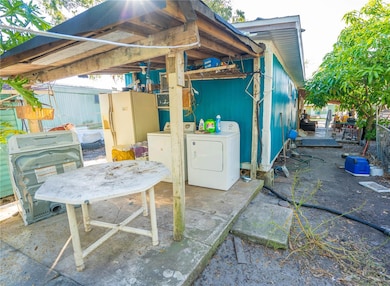 201 Maple St, Winter Haven, FL 33880 - photo 7