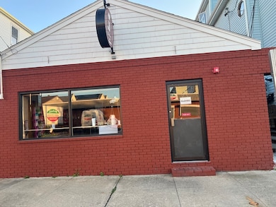 297 Lindsey St, Fall River, MA 02720 - photo 2