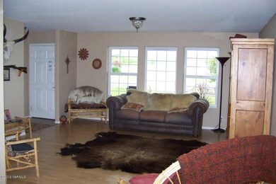 004 formal livingroom