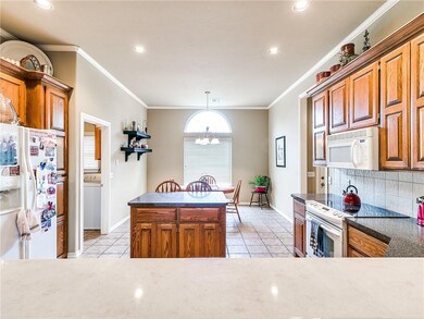 1502 Pecan Crossing Dr, Shawnee, OK 74804 - photo 7