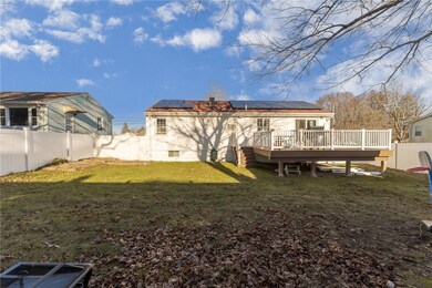 4 Flanders St, Johnston, RI 02919 - photo 2