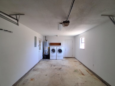 Garage/Laundry Area