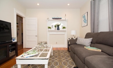 102 Franklin St unit 1, Brookline, MA 02445 - photo 7