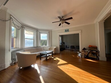 17 Englewood Ave unit 2, Brookline, MA 02445 - photo 3
