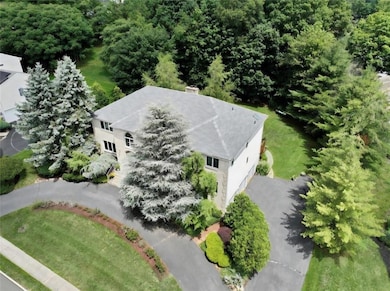 18 Mesa Place, Nanuet, NY 10954 - photo 2