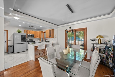 163-37 15th Dr, Whitestone, NY 11357 - photo 4