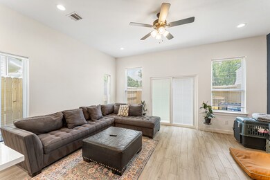 6825 Calhoun Rd, Houston, TX 77021 - photo 2