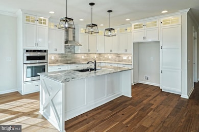 567 Lumber St, Littlestown, PA 17340 - photo 3