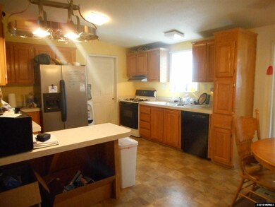 81 Jasper Ln, Dayton, NV 89403 - photo 6