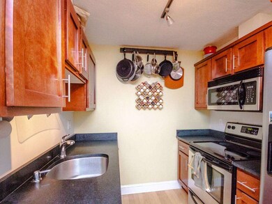 115 Highland Ave unit 19, Somerville, MA 02143 - photo 4