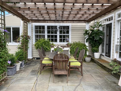 6 Sarah Sanford Rd W, Bridgewater, CT 06752 - photo 3