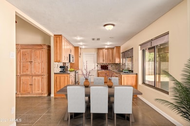 2923 S Cherry Cir, Mesa, AZ 85210 - photo 6