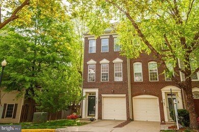 4145 Timber Log Way, Fairfax, VA 22030 - photo 2