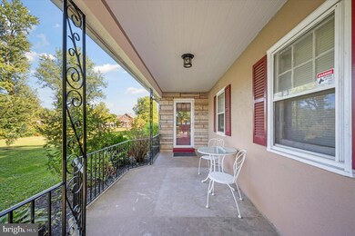 1038 Landis Ln, Hatfield, PA 19440 - photo 3