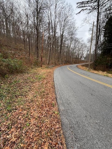 82 Wiccopee Rd, Putnam Valley, NY 10579 - photo 2