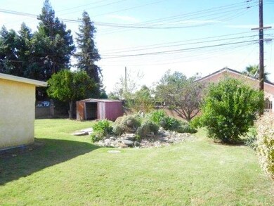 Large yard nearly 10,000 s.f. lot.