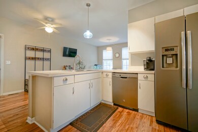 734 Timothy Ct unit 201, East Dundee, IL 60118 - photo 6