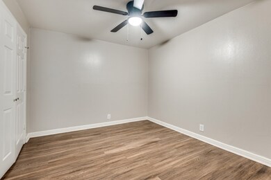 4915 Reiger Ave unit H, Dallas, TX 75214 - photo 7