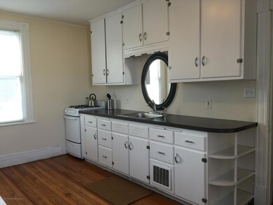 45 Washington St, Red Bank, NJ 07701 - photo 2