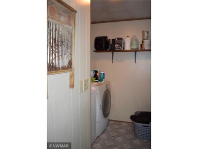 406 4th St SW Laundry
