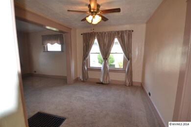 1013 Calapooia St SW, Albany, OR 97321 - photo 5