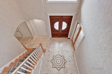 3606 Linneman St, Glenview, IL 60025 - photo 2