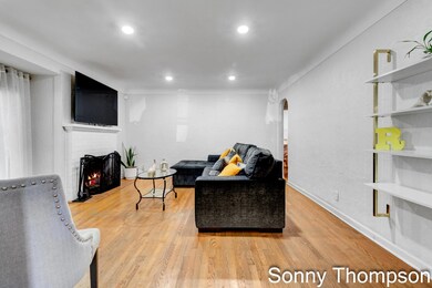 Sonny Thompson - 850 Mulford SE-7