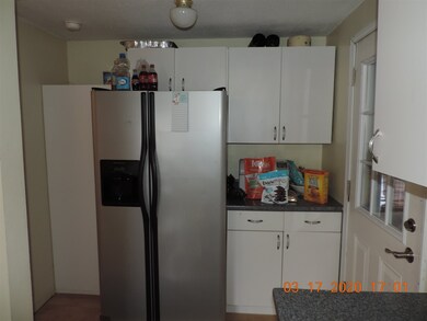 73 Tsienneto Rd unit R, Derry, NH 03038 - photo 5