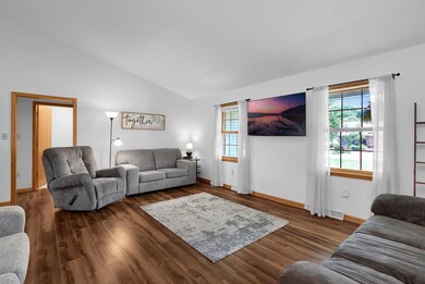 6-web-or-mls-385-spring-valley-dr