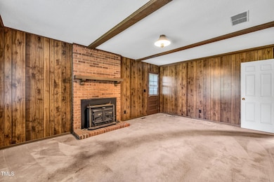 Family room (3)