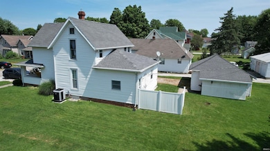 305 W Harrison St, Darlington, IN 47940 - photo 6