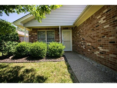 4205 Treesdale Dr, Sellersburg, IN 47172 - photo 3