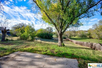 2220 Phyllis Dr, Copperas Cove, TX 76522 - photo 2