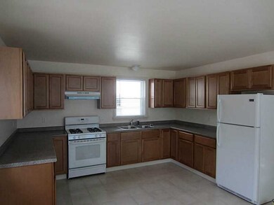 145 Barton St, Pawtucket, RI 02860 - photo 3