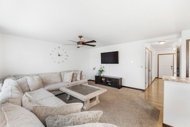 1407 Hummingbird Cir, Waterloo, IA 50702 - photo 5