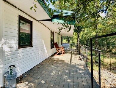 470063 E 1086 Rd, Muldrow, OK 74948 - photo 2