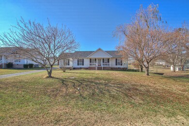 102 Warren Cir, Shelbyville, TN 37160 - photo 3